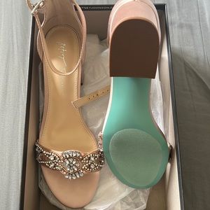 Betsy Johnson sz9 champagne SBMel